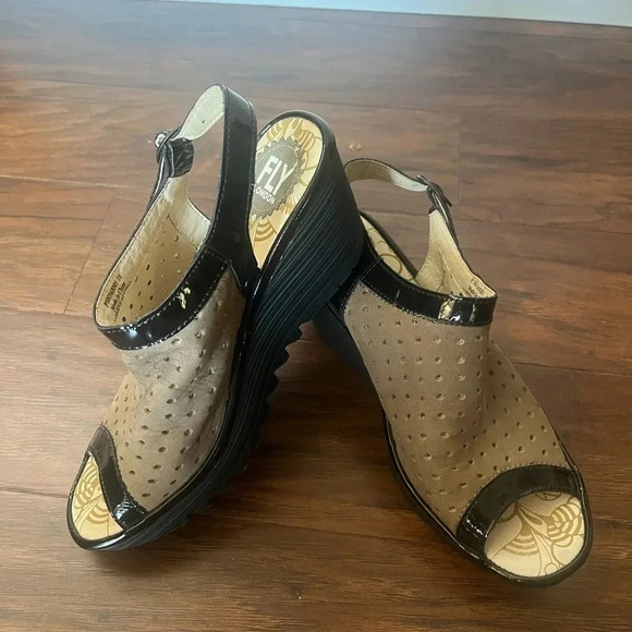 Fly London Yile sandals-Euro size 38, US size 7.  Brown and Black - Picture 1 of 8